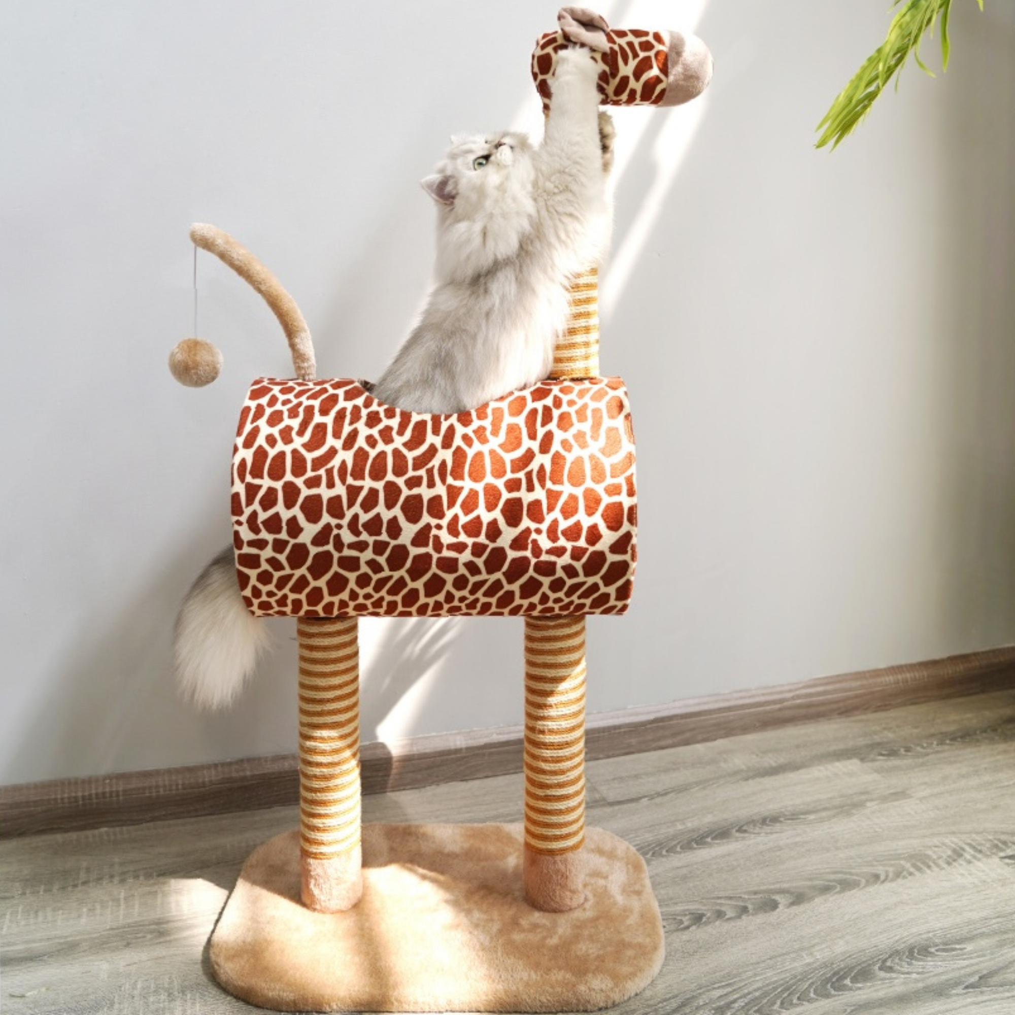 Giraffe Tree with tunnel & Scratcher Cat Furniture