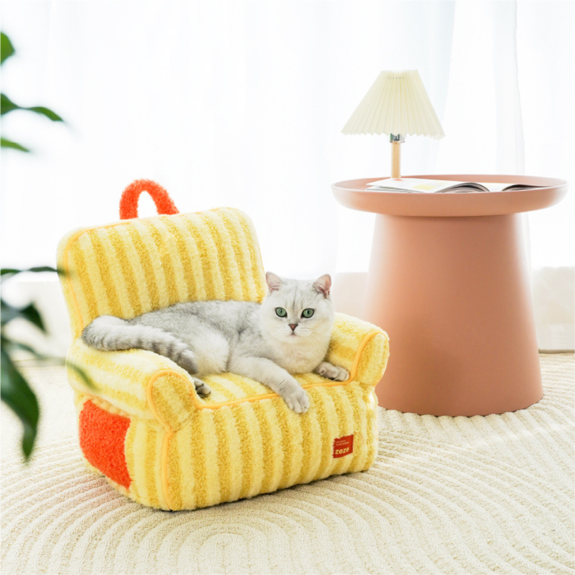 ZEZE Striped Furniture Style Sofa Cat Bed