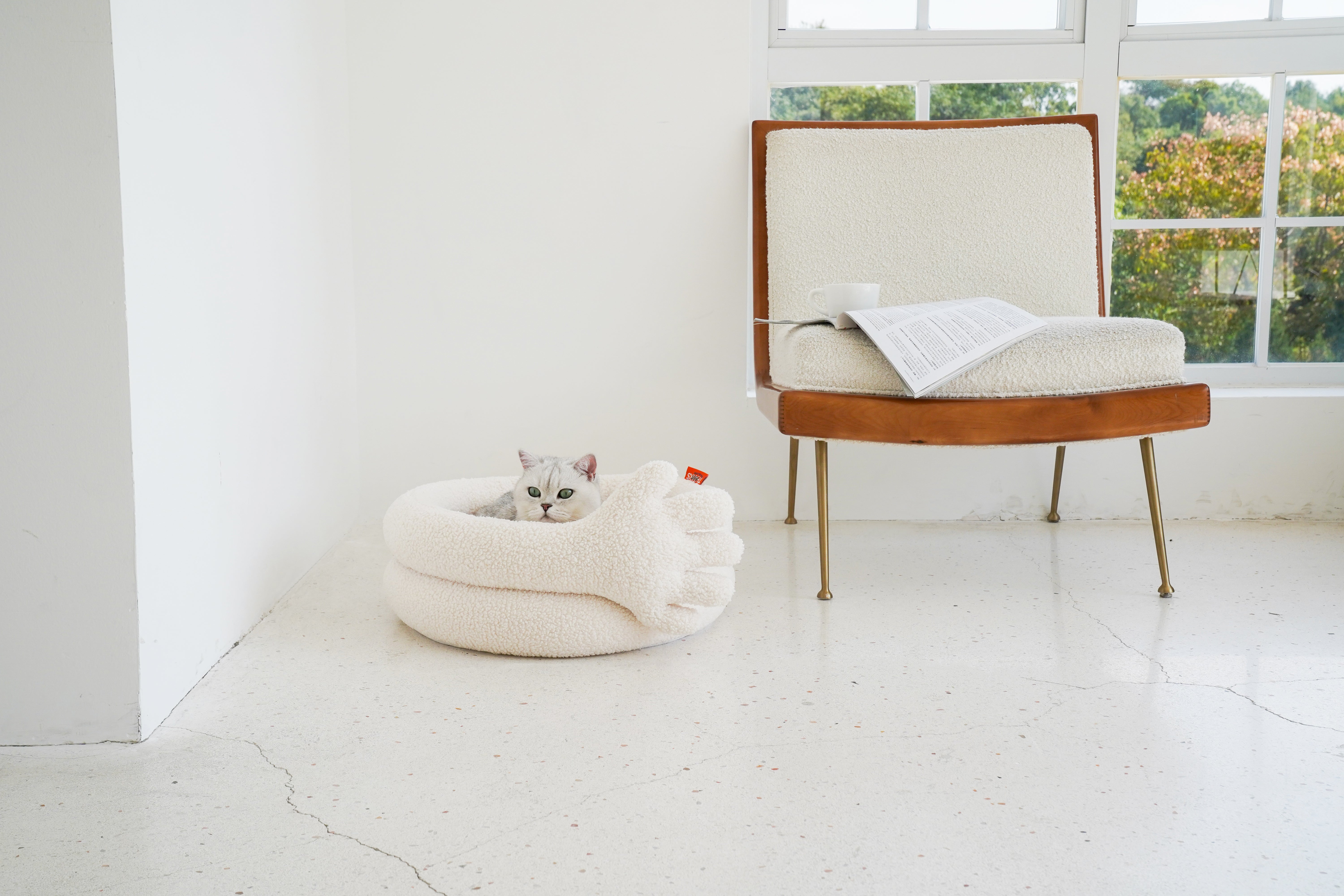 Hugging Hand Cat Bed