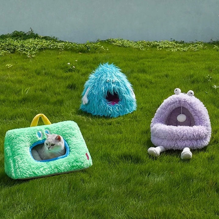 ZEZE Semi-Enclosed Plush Pet Bed - Purple Purse