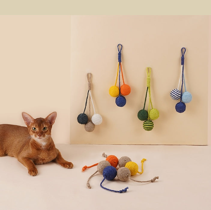 ZEZE Interactive Squeaky Hanging Scratcher Cat Toy - Sunset Trio