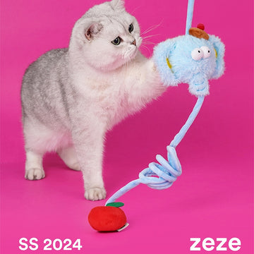 ZEZE Bouncy Elephant Cat Toy