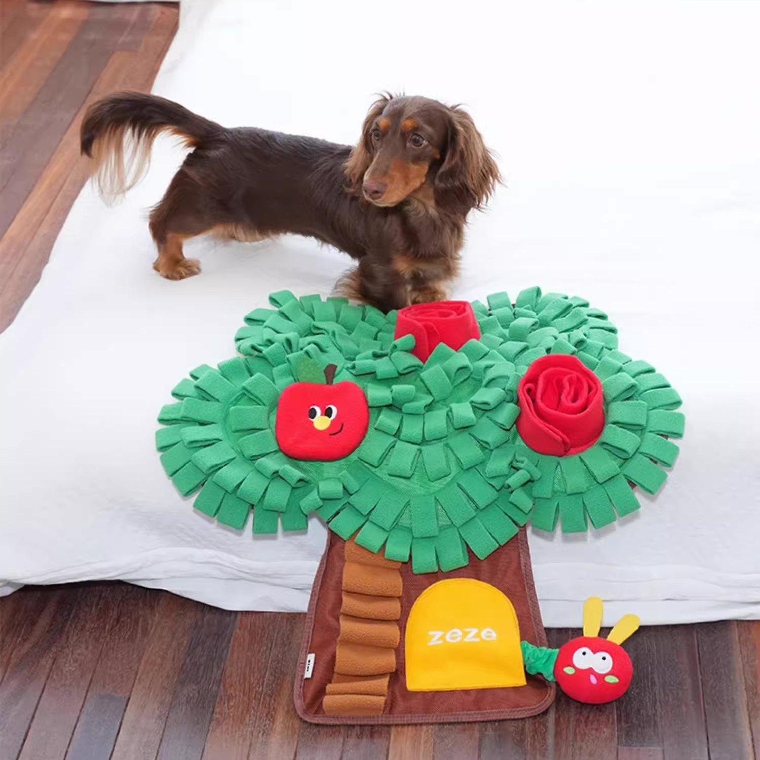 ZEZE “Apple Tree” Snuffle Mat – Nature-Inspired Enrichment Toy for Small & Medium Dogs