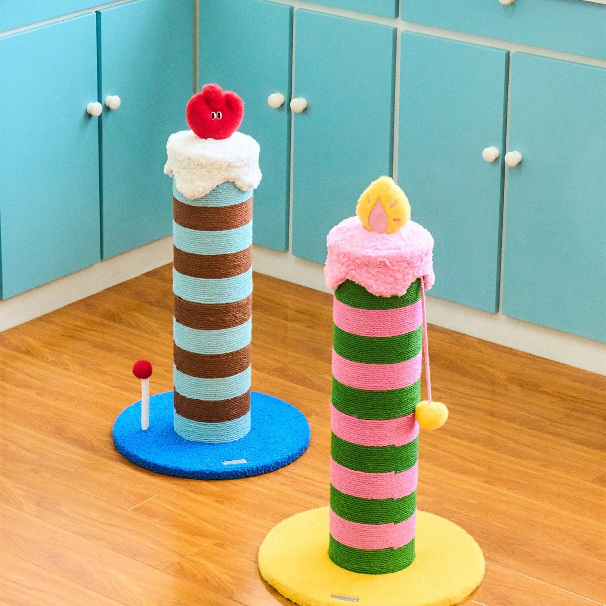ZEZE Birthday Candle Scratching Post - Neon Sweetheart