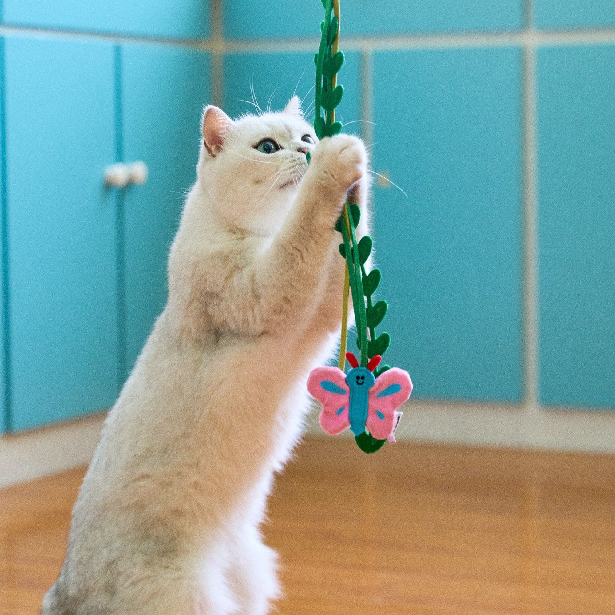 ZEZE Daydream Cat Teaser Wand - Silky Butterfly