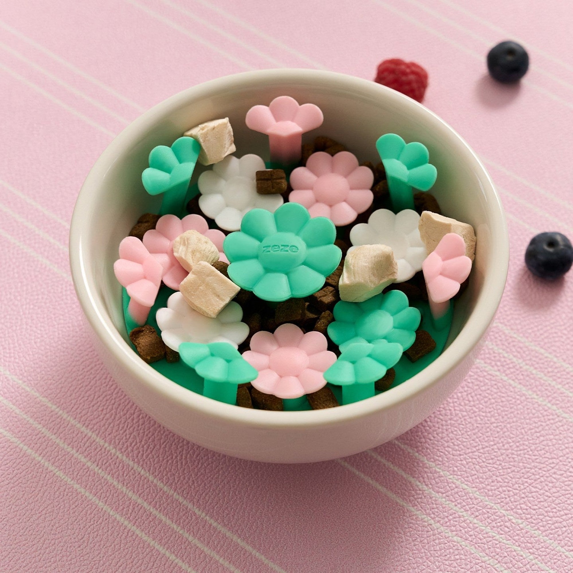 Flower insert in a bowl with kibble and treats