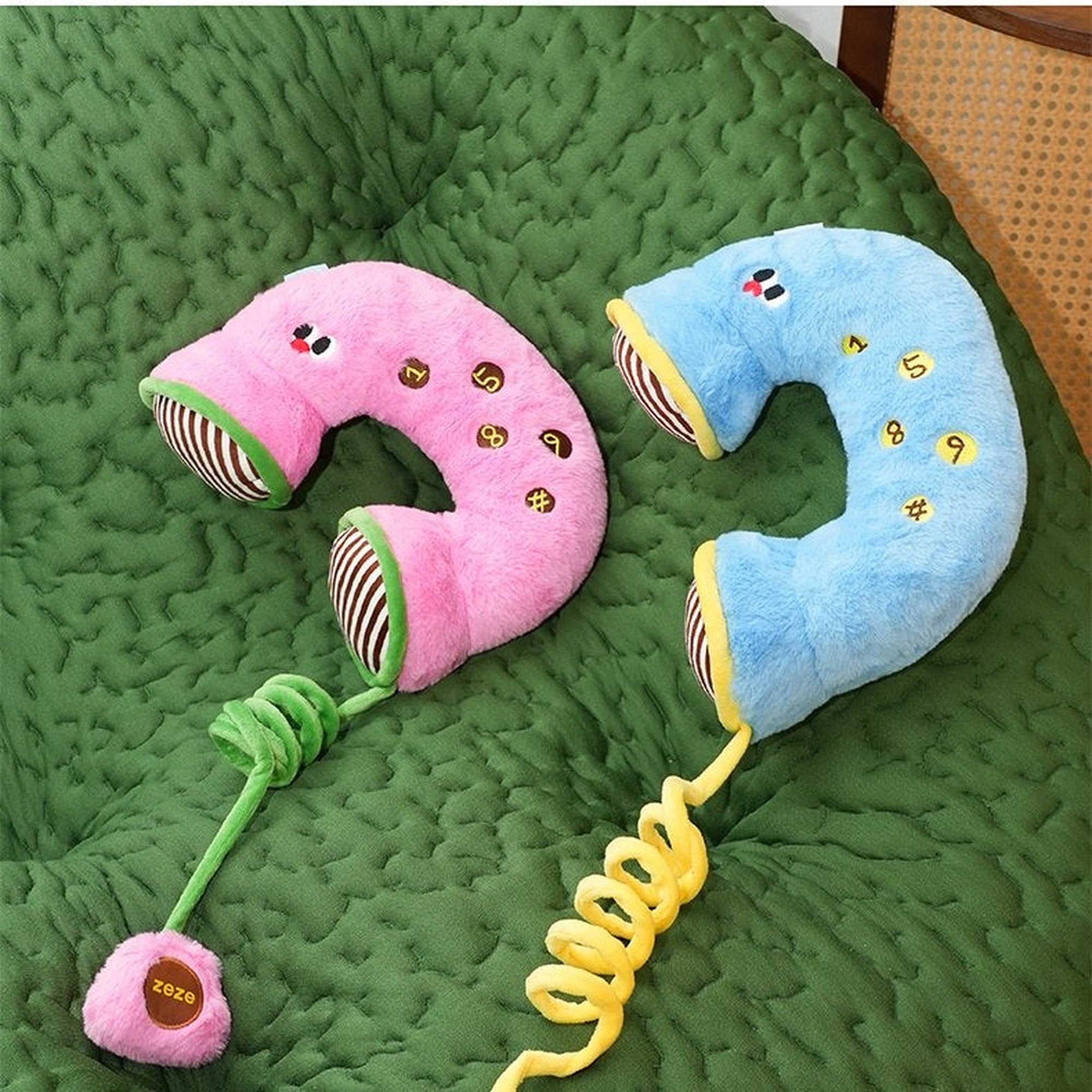 ZEZE Hotline Phone Pet Pillow - Blue & Yellow