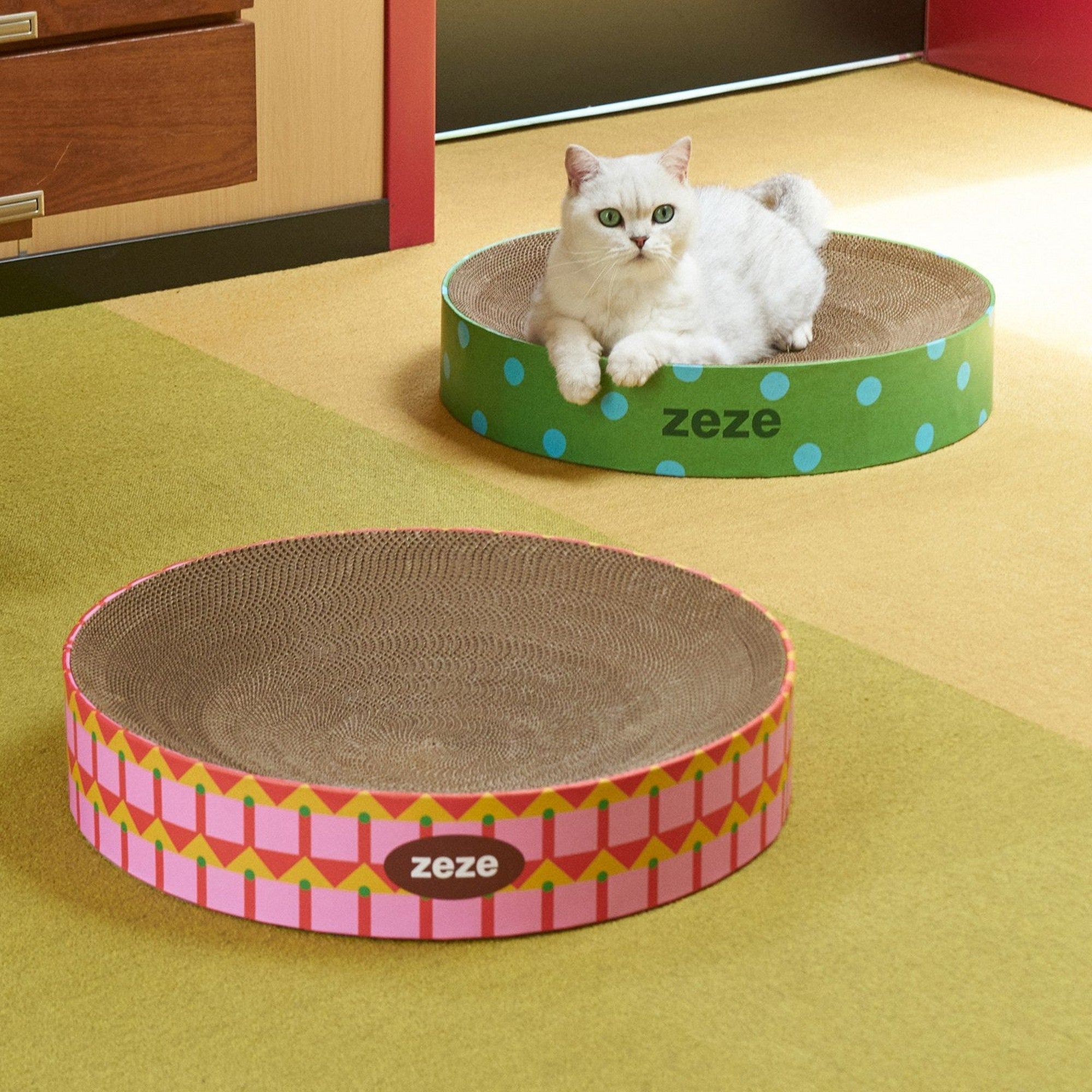 ZEZE Round Cat Scratcher Bowl - Pink Neon (XL)