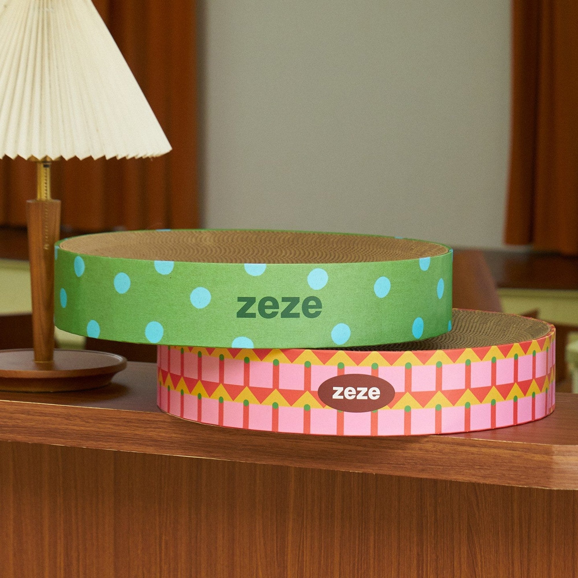 ZEZE Round Cat Scratcher Bowl - Pink Neon (XL)