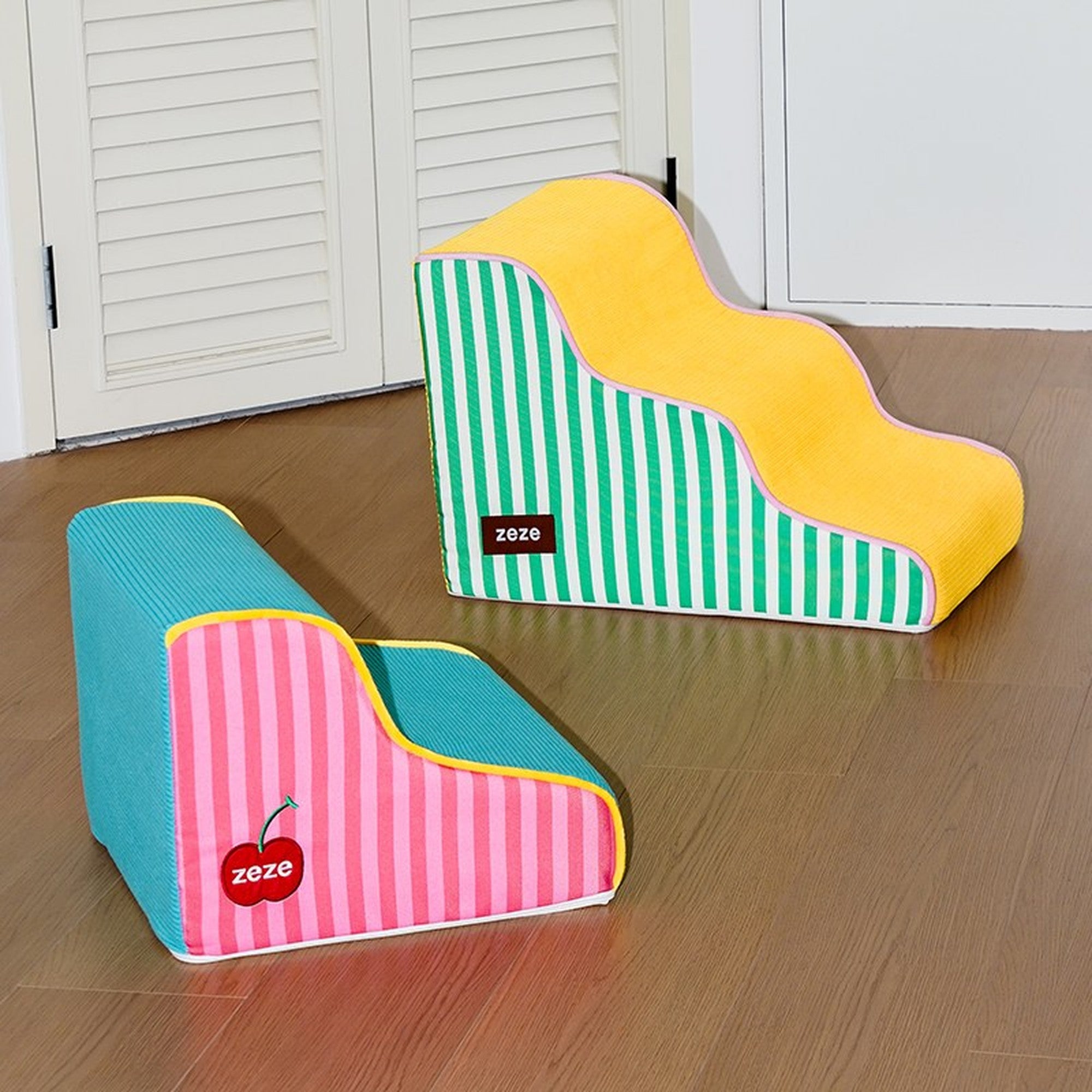 ZEZE Wave Pet Stairs - 3-Step, Green Stripe & Mango